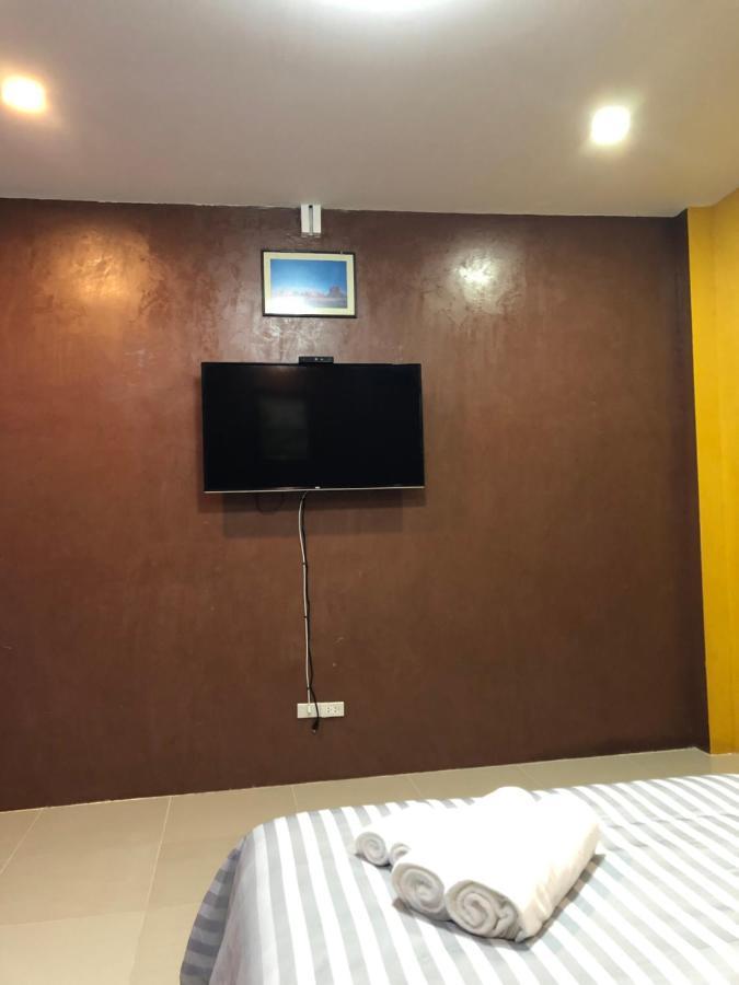 Nonthun 1 Hostel Khon Kaen Bagian luar foto