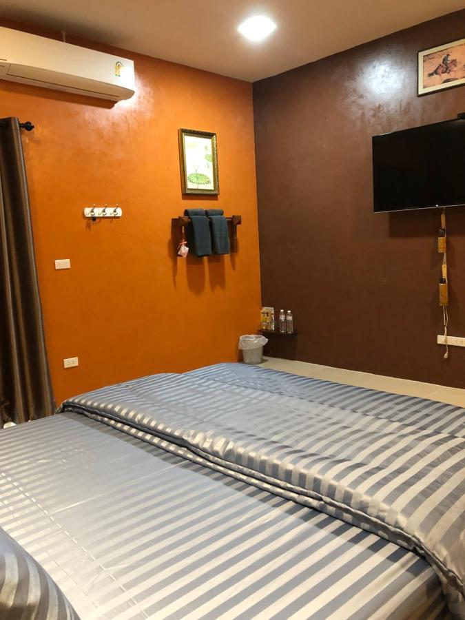 Nonthun 1 Hostel Khon Kaen Bagian luar foto